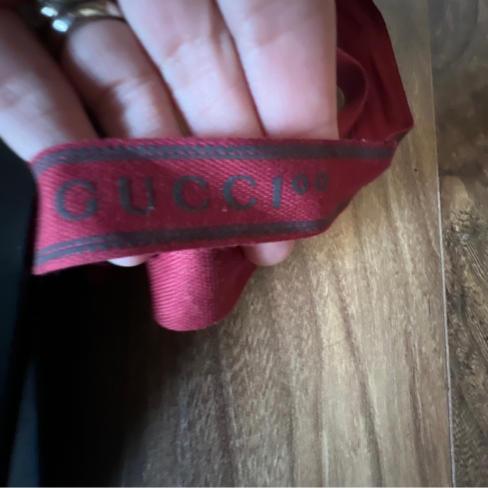 Authentic Gucci Shopping Bag. - Picture 6 of 6